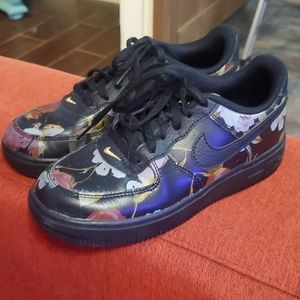 Girls Nike Air Force 1 flower